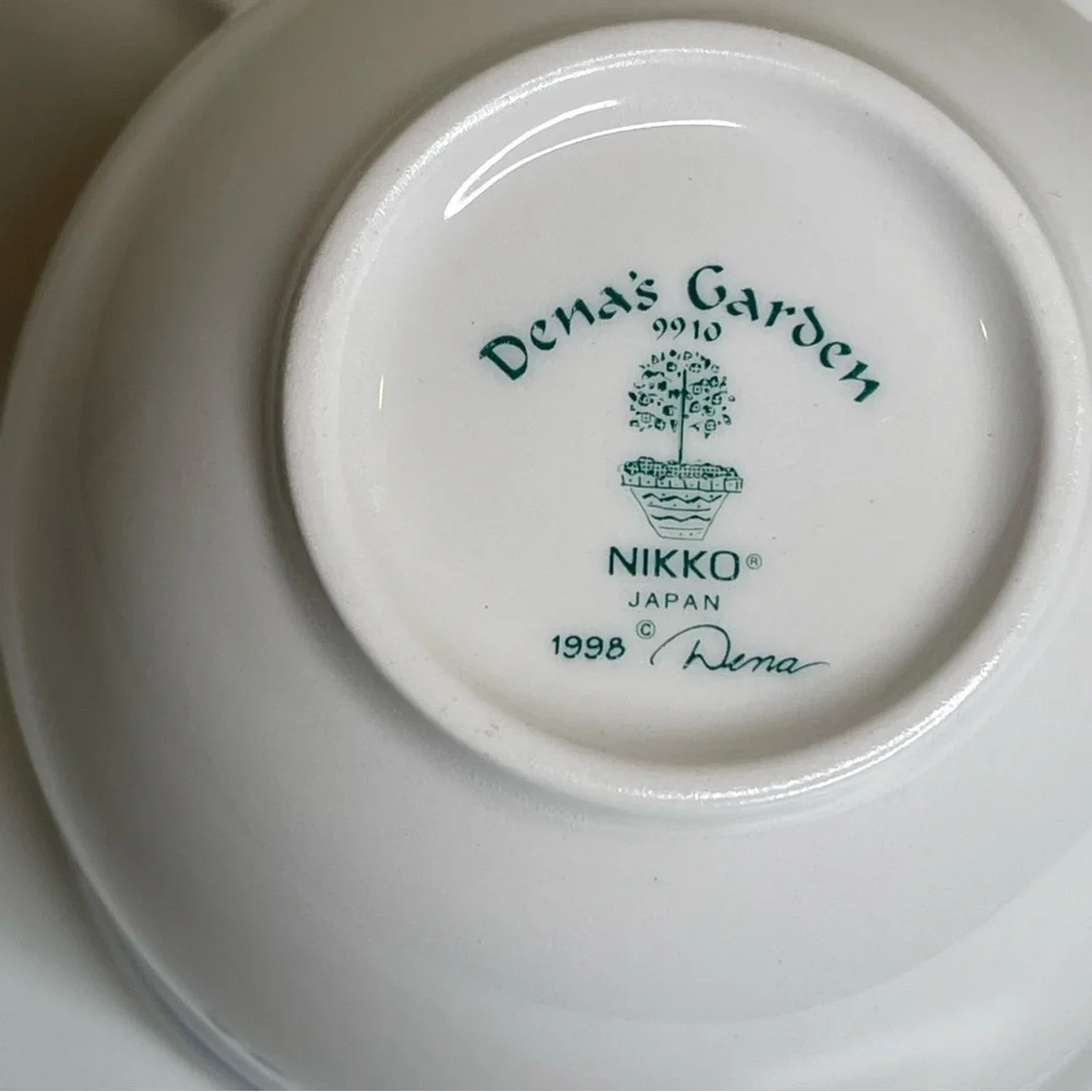 NIKKO DENA’S GARDEN MADE IN JAPAN 1998 TEA CUP & SAUCERS